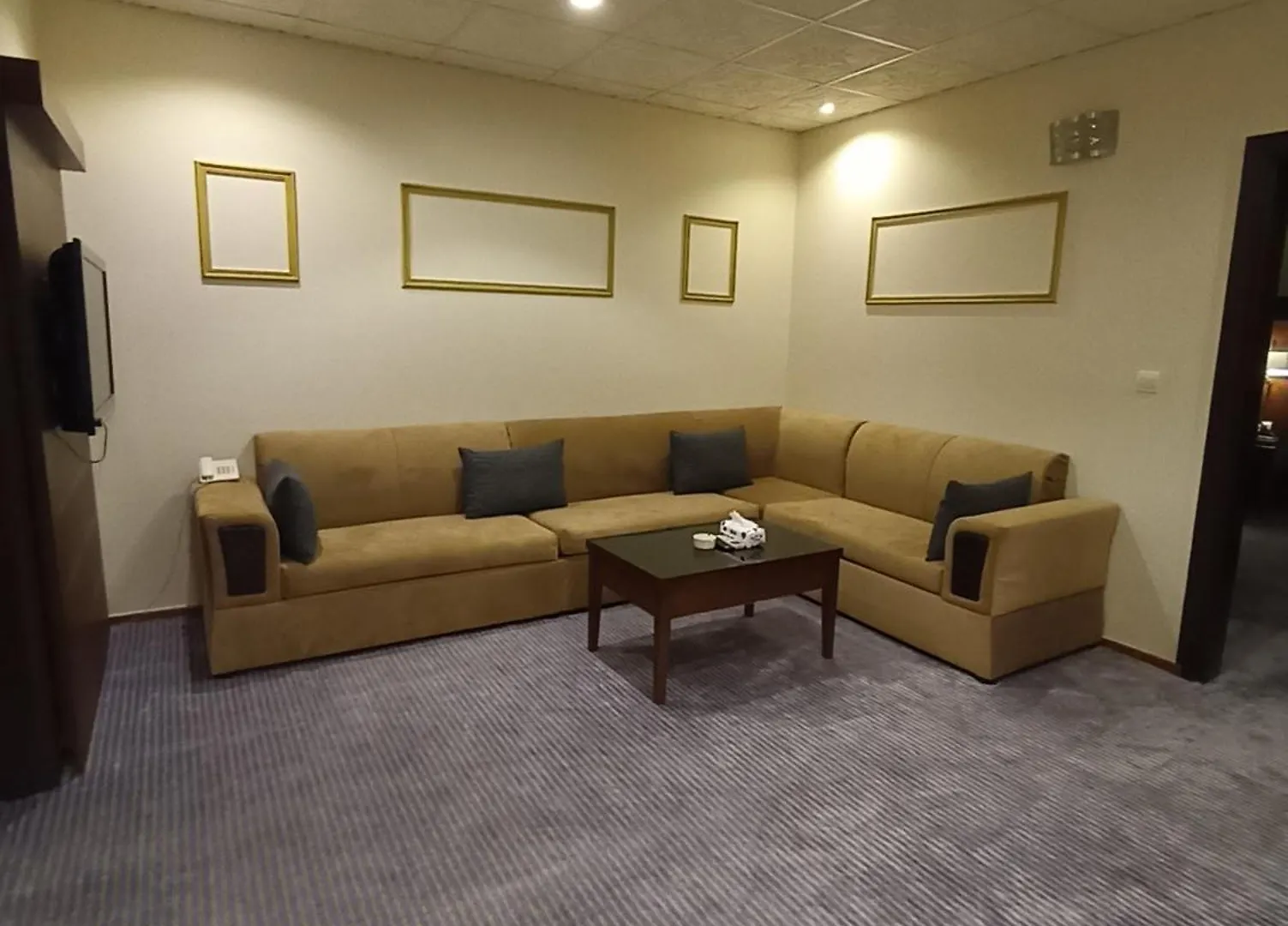Saryet Al Hamra Hotel Apartments DDjeddah 3*, Djeddah